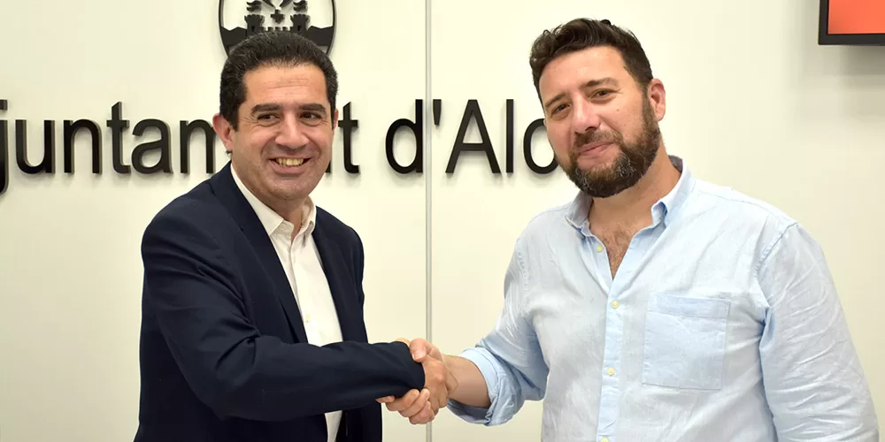PSPV-PSOE i Compromís governaran Alcoi després de la signatura del ‘Pacte del Parterre’