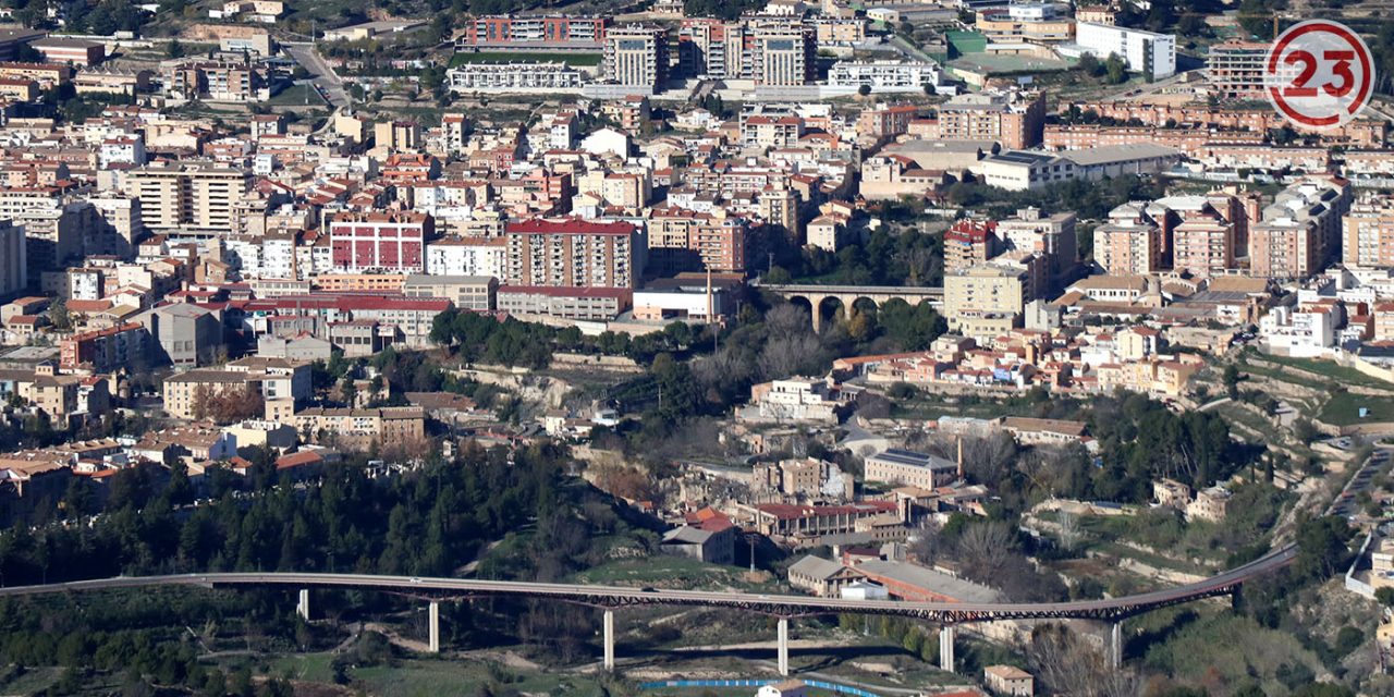 OPINIÓN | Alcoy necesita despertar: una ciudad sin oportunidades no tiene futuro (Belén Mataix)